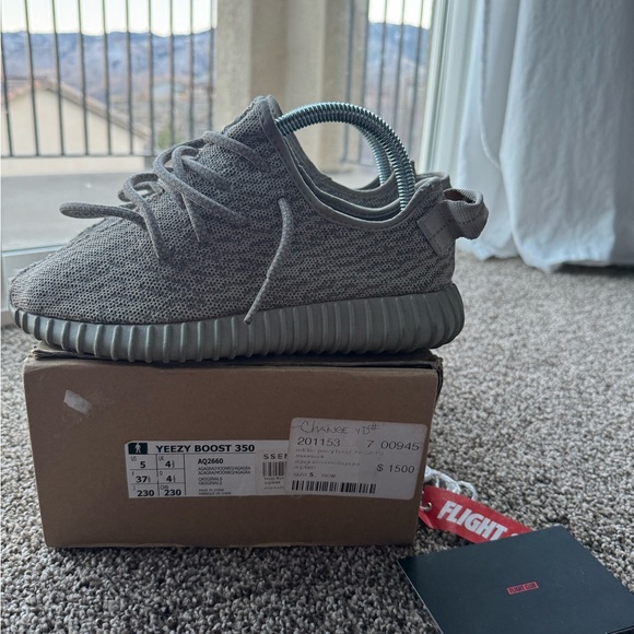 AUTHENTIC Yeezy boost 350- Moon Rocks - Picture 6 of 9